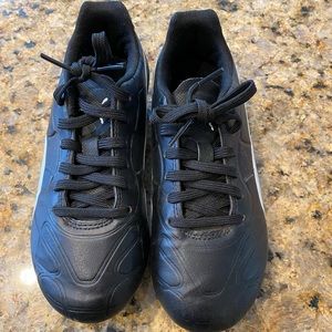Boys soccer cleats size 13.5
